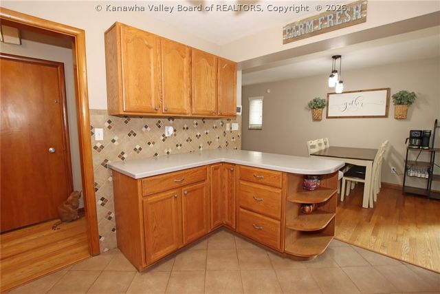 303 Knollwood Drive, Charleston, WV 25302