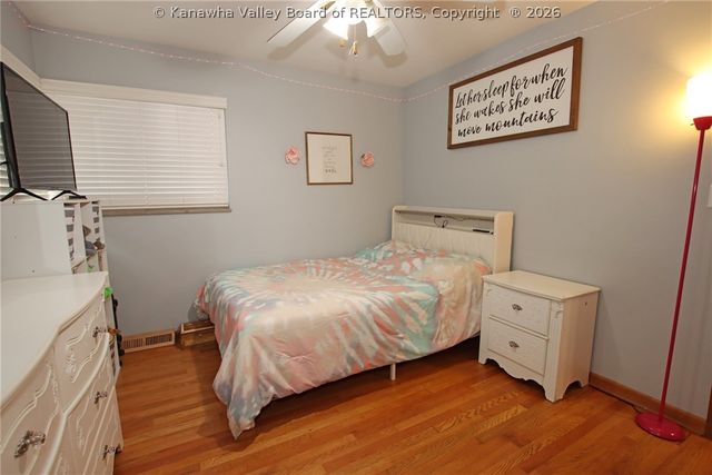 303 Knollwood Drive, Charleston, WV 25302