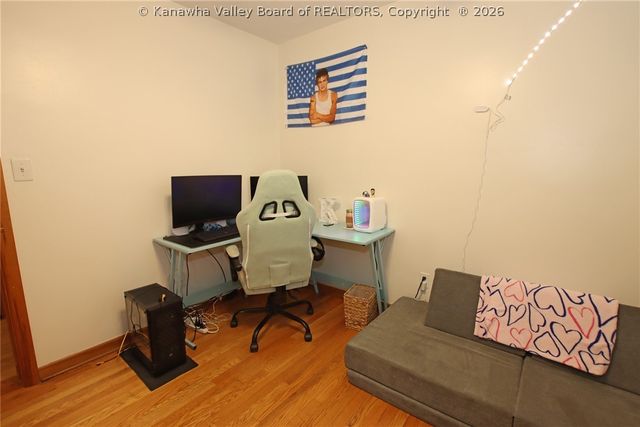 303 Knollwood Drive, Charleston, WV 25302