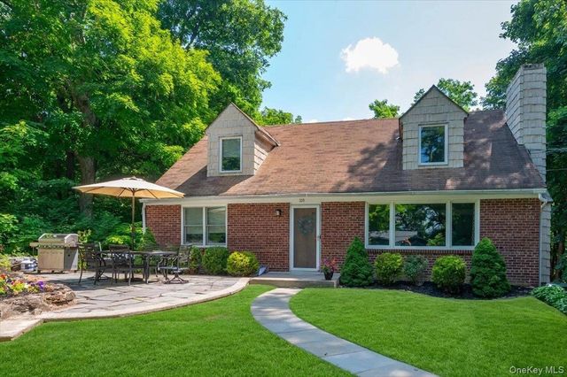 105 High Street Extension, Mount Kisco, NY 10549