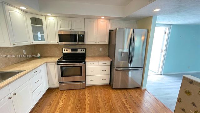 401 Lake Shore Drive 801, Lake Park, FL 33403