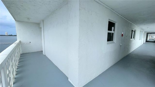 401 Lake Shore Drive 801, Lake Park, FL 33403