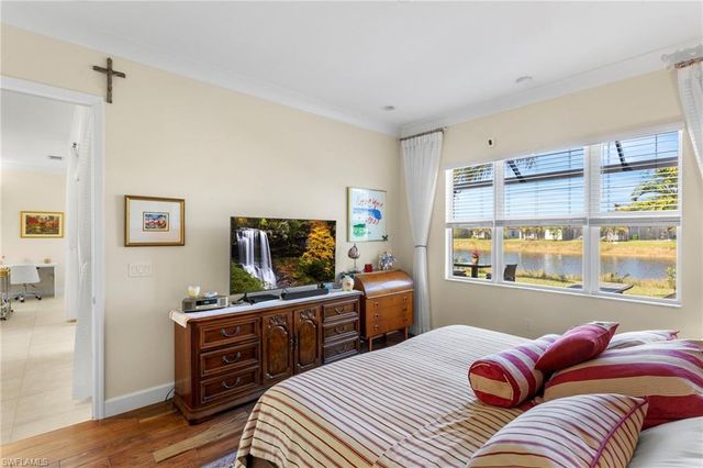 11528 Jacaranda DR, Naples, FL 34120