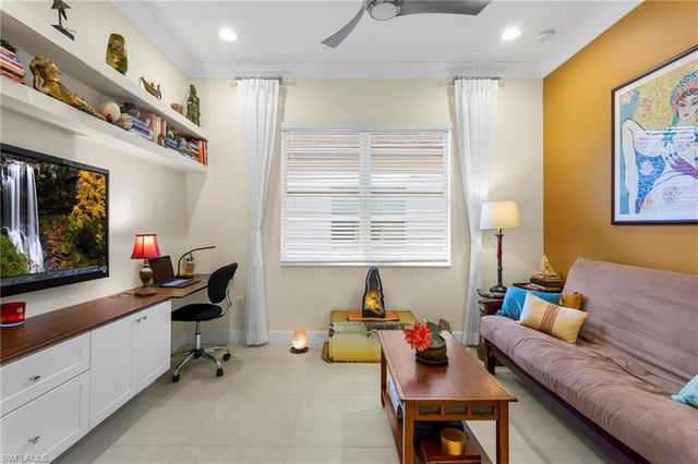 11528 Jacaranda DR, Naples, FL 34120