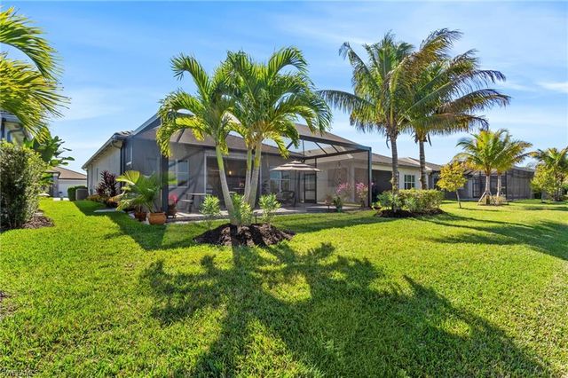 11528 Jacaranda DR, Naples, FL 34120