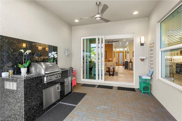 11528 Jacaranda DR, Naples, FL 34120