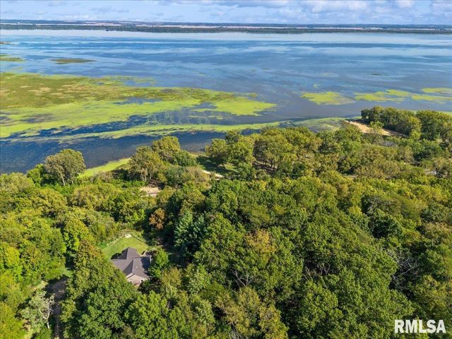 1650 468th Avenue, Clinton, IA 52732