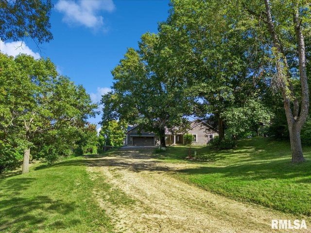 1650 468th Avenue, Clinton, IA 52732