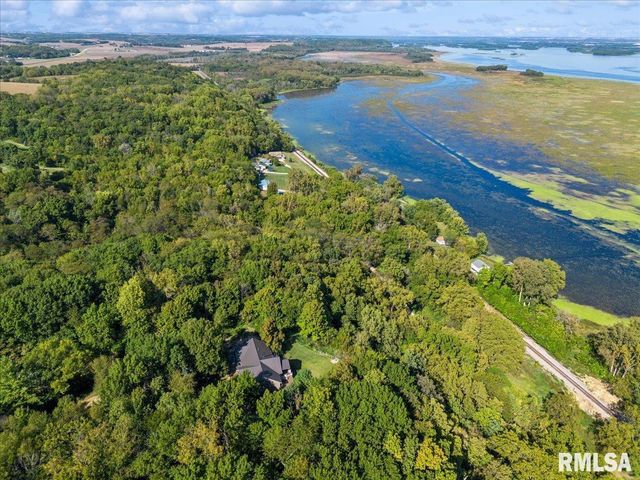 1650 468th Avenue, Clinton, IA 52732