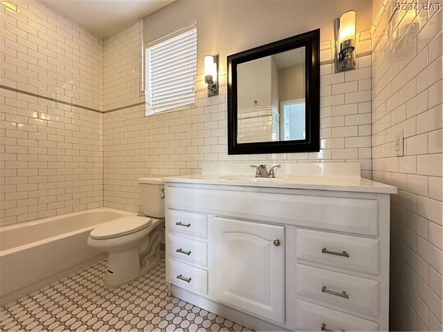 10191 SPLENDOR RIDGE Avenue, Las Vegas, NV 89135