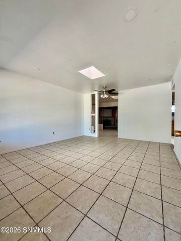 2010 Garrison Road, Las Cruces, NM 88001