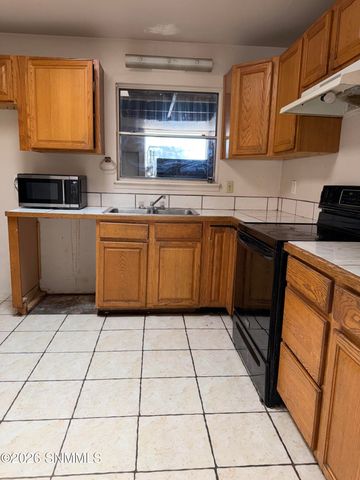 2010 Garrison Road, Las Cruces, NM 88001