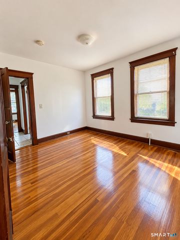 60 Gorham Avenue 1st, Hamden, CT 06514