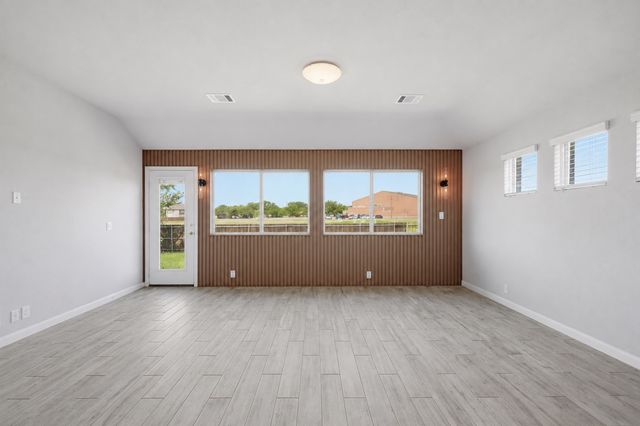 505 Bermuda Avenue, Lancaster, TX 75146