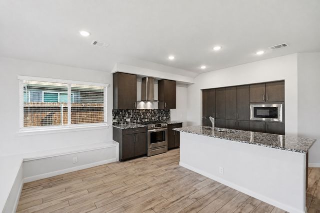 505 Bermuda Avenue, Lancaster, TX 75146