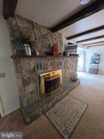 3454 HILL RD, Elizabethtown, PA 17022