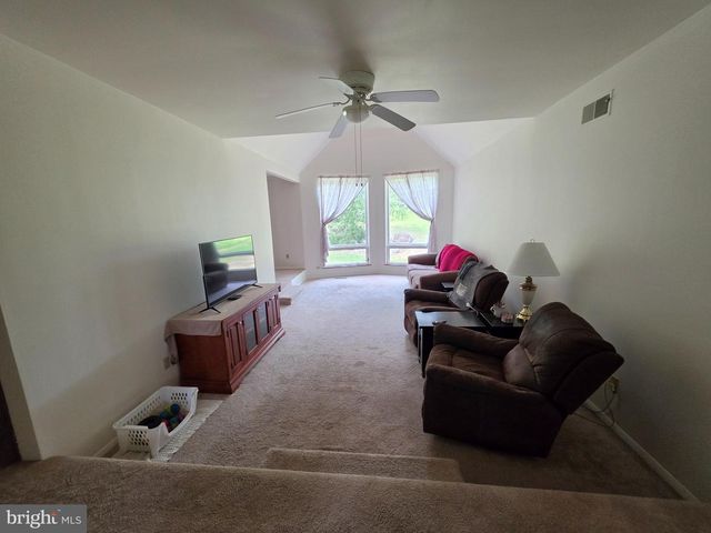 3454 HILL RD, Elizabethtown, PA 17022
