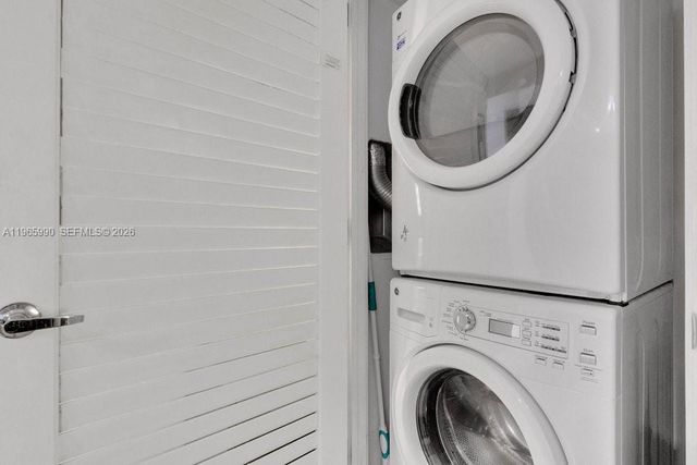 1010 Brickell Ave 4011, Miami, FL 33131