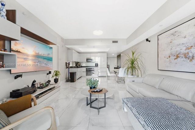 1010 Brickell Ave 4011, Miami, FL 33131