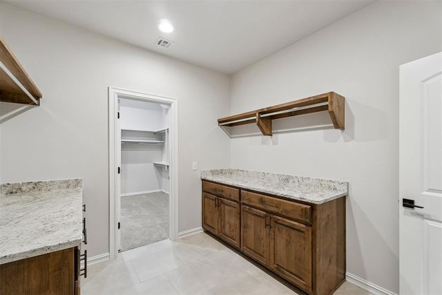 3001 Stone Meadow Way, Edmond, OK 73034