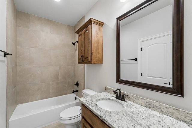 3001 Stone Meadow Way, Edmond, OK 73034