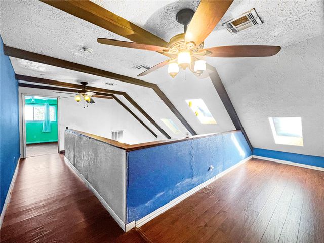 4308 Meadow Glenn Drive, Dickinson, TX 77539