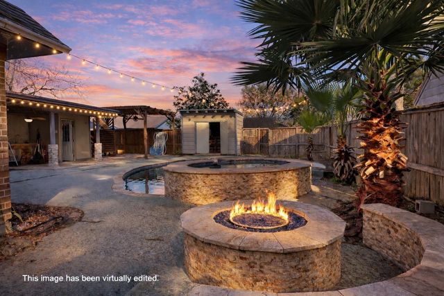 4308 Meadow Glenn Drive, Dickinson, TX 77539