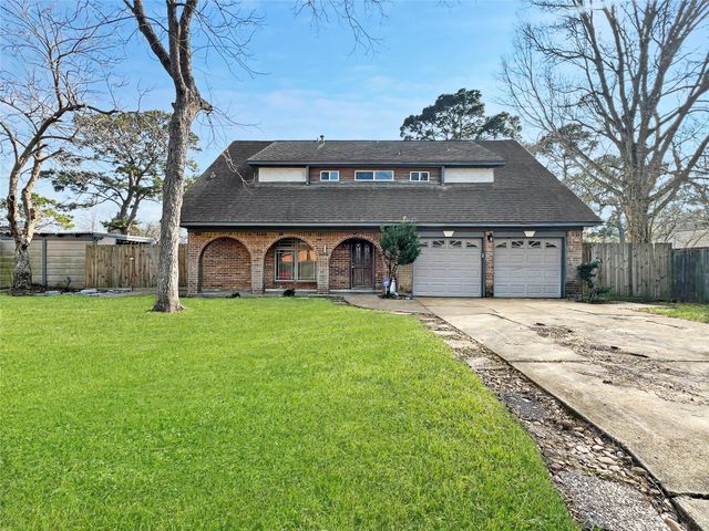 4308 Meadow Glenn Drive, Dickinson, TX 77539