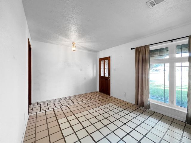 4308 Meadow Glenn Drive, Dickinson, TX 77539