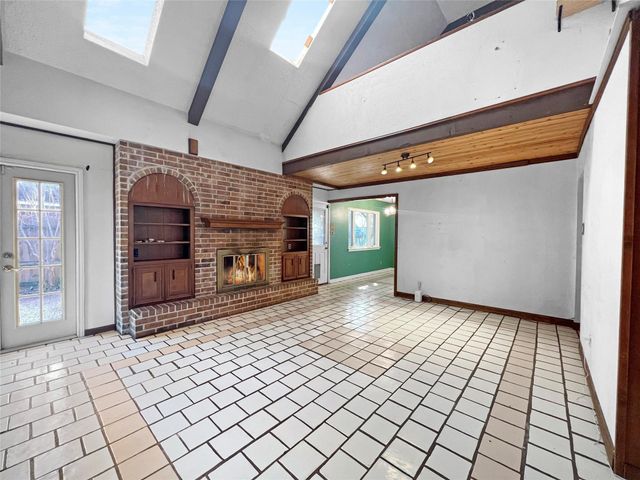 4308 Meadow Glenn Drive, Dickinson, TX 77539