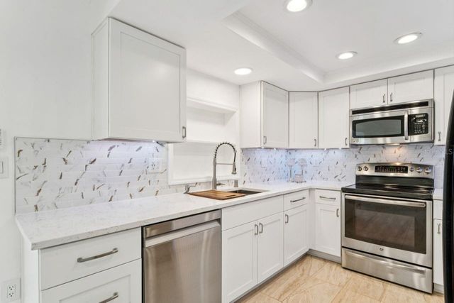 8702 SEELEY LANE, Hudson, FL 34667