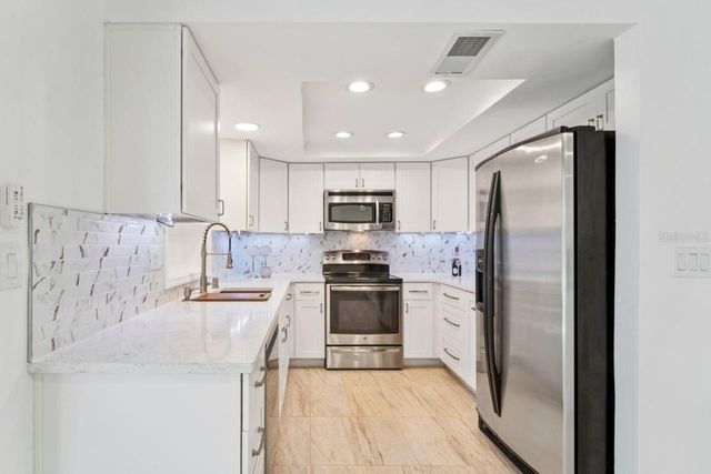 8702 SEELEY LANE, Hudson, FL 34667