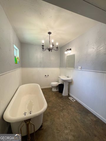 178 Mitchell Street, Toccoa, GA 30577
