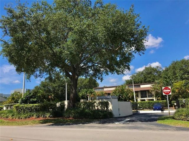 19424 NE 26th Avenue 131B, Miami, FL 33180