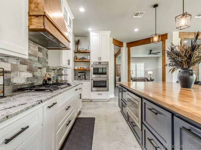 135 Dixie Cove, Eufaula, OK 74432