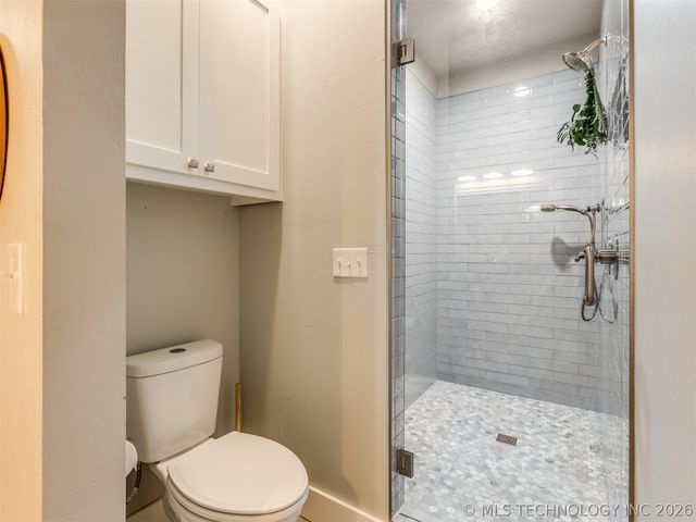 135 Dixie Cove, Eufaula, OK 74432