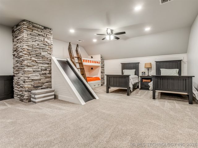 135 Dixie Cove, Eufaula, OK 74432