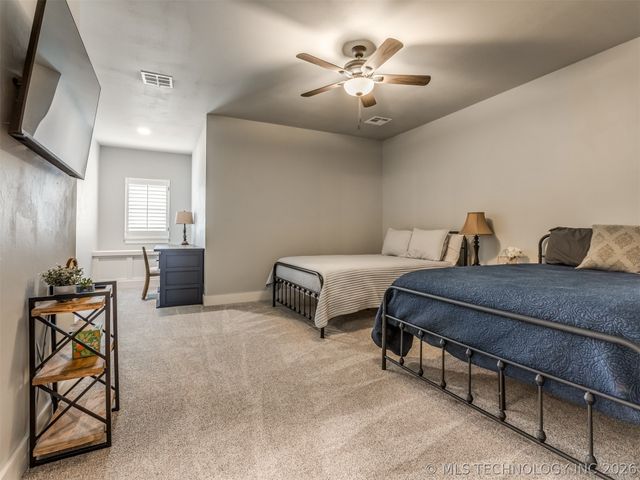 135 Dixie Cove, Eufaula, OK 74432