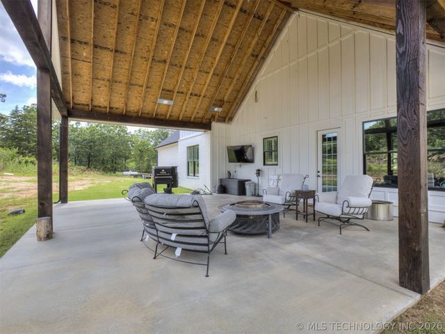 135 Dixie Cove, Eufaula, OK 74432
