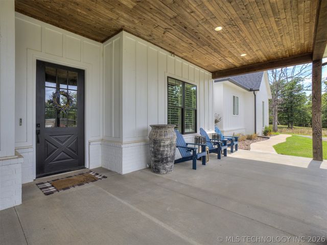 135 Dixie Cove, Eufaula, OK 74432
