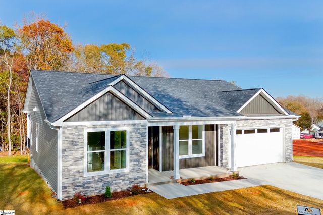 761 Garland Drive, Spartanburg, SC 29301