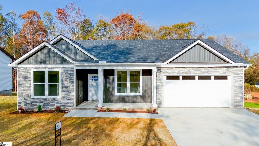 761 Garland Drive, Spartanburg, SC 29301