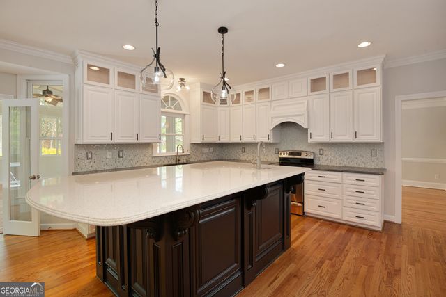 764 Vinings Estates Drive SE, Smyrna, GA 30126