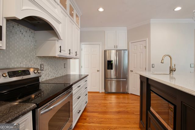 764 Vinings Estates Drive SE, Smyrna, GA 30126