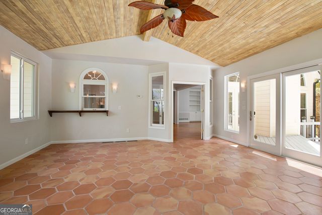 764 Vinings Estates Drive SE, Smyrna, GA 30126