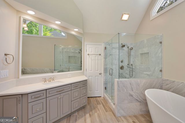 764 Vinings Estates Drive SE, Smyrna, GA 30126