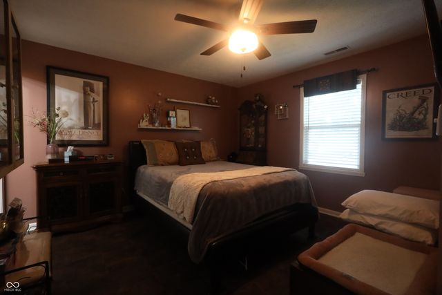 3910 Gray Pond Court, Indianapolis, IN 46237