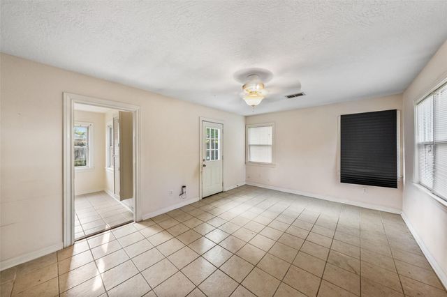 1034 Lamonte Lane, Houston, TX 77018