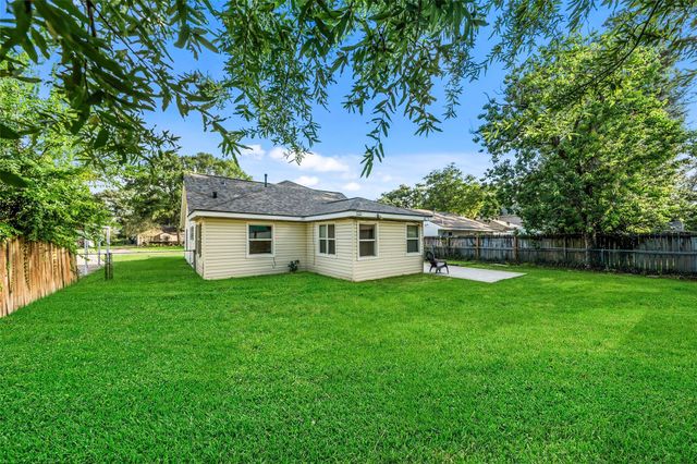 1034 Lamonte Lane, Houston, TX 77018
