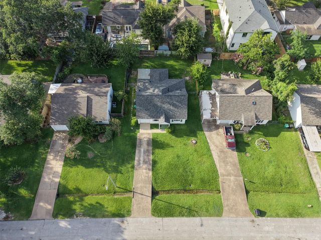 1034 Lamonte Lane, Houston, TX 77018